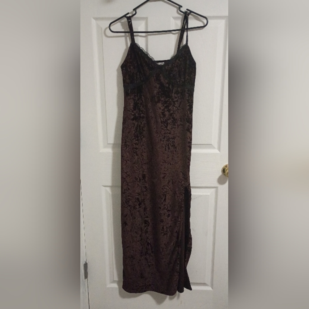 Daisy Street/Hot Topic Chocolate Brown Velvet Dress Black Lace Trim -Medium NWOT